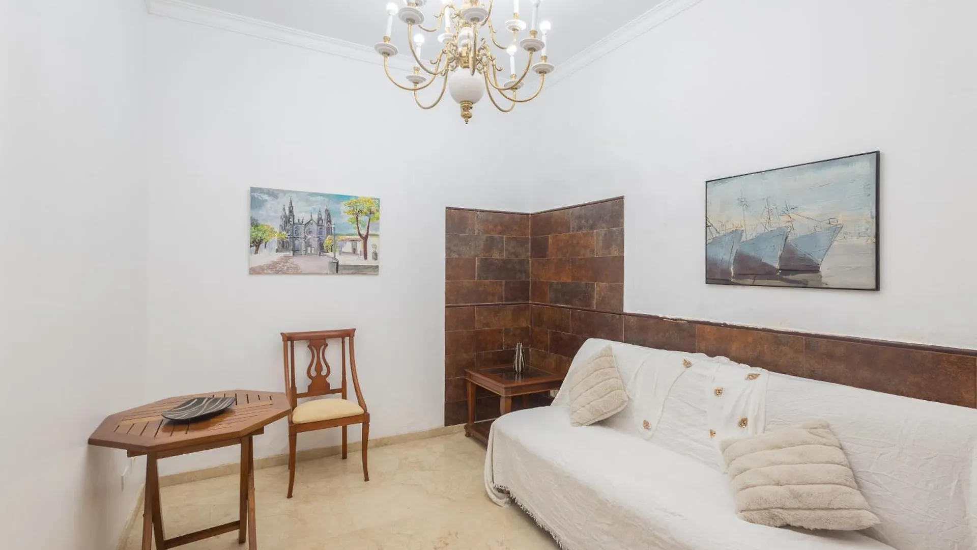 הוילה לאס פאלמס דה גראן קנאריה The Red House - 3Br With Private Terrace בית נופש