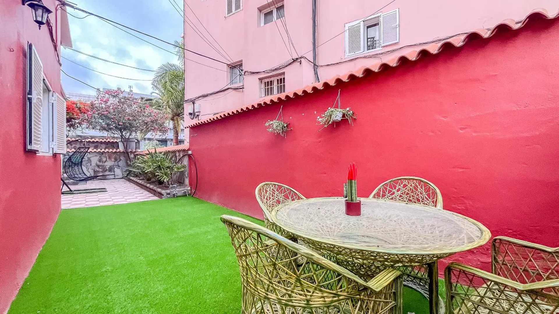 בית נופש הוילה לאס פאלמס דה גראן קנאריה The Red House - 3Br With Private Terrace